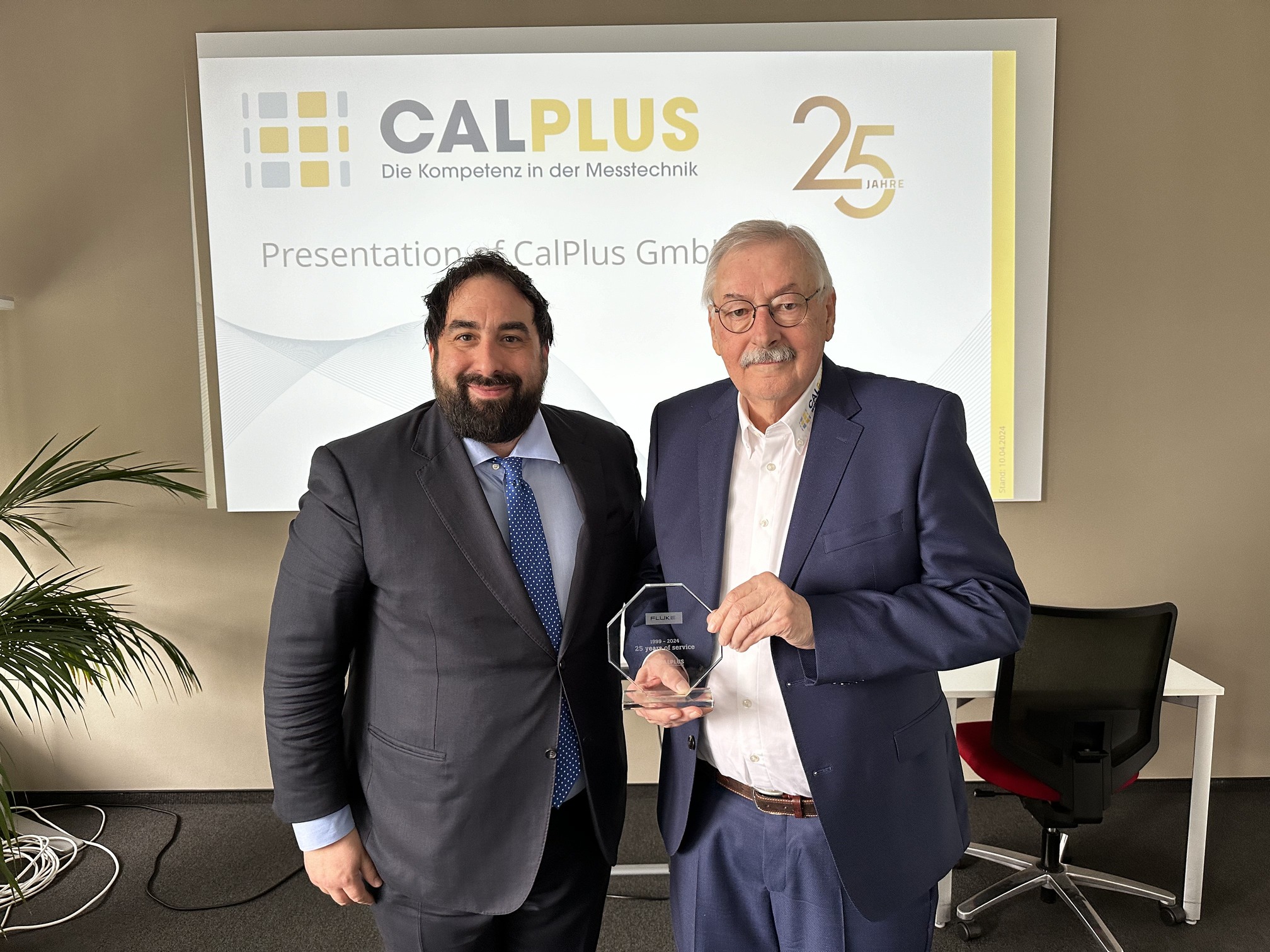 Fluke celebrates 25th anniversary with CalPlus GmbH  